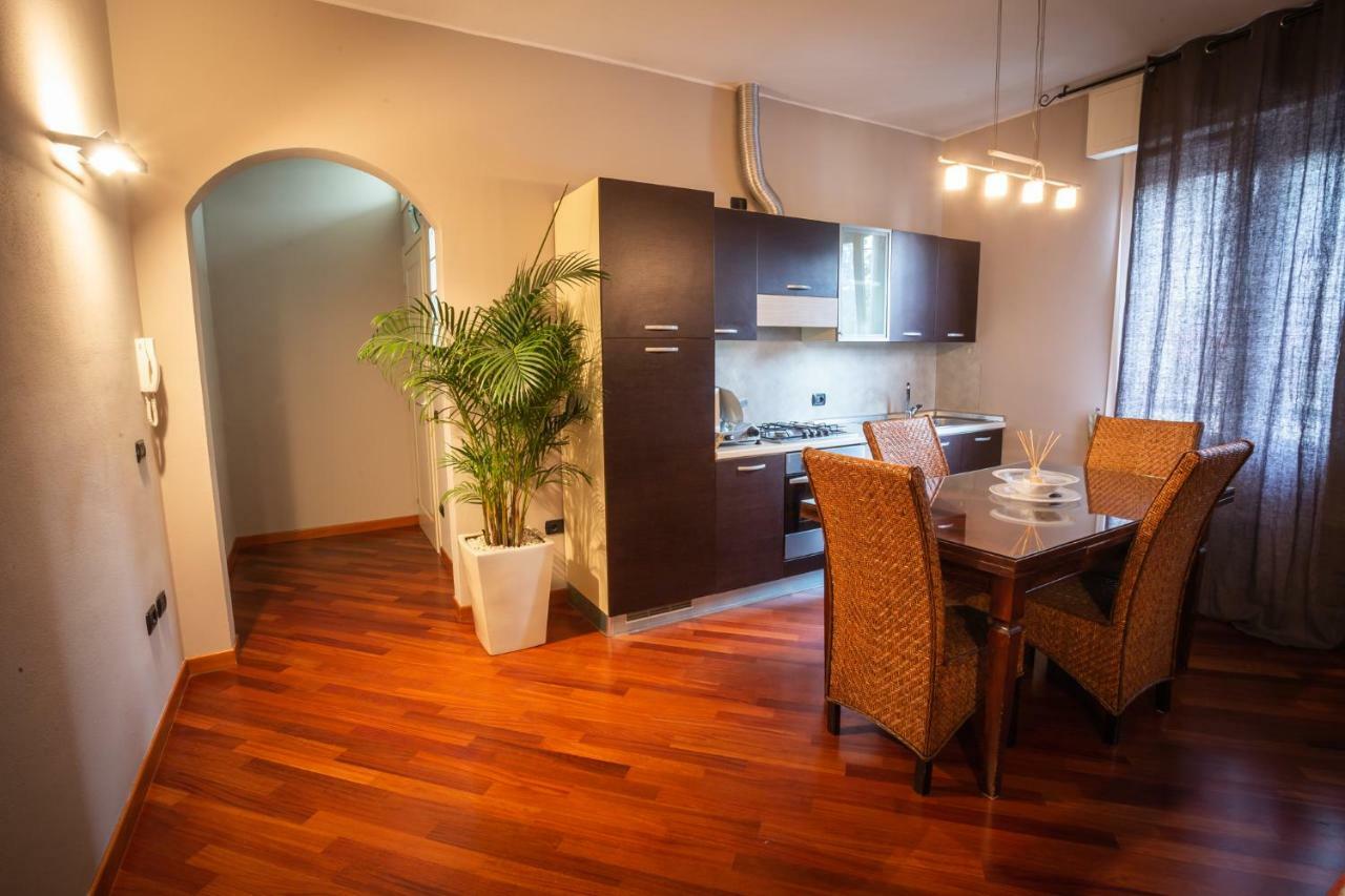 Cinematic Modern Flat, 100 Mt Da Ospedale Apartment ราเวนนา ภายนอก รูปภาพ
